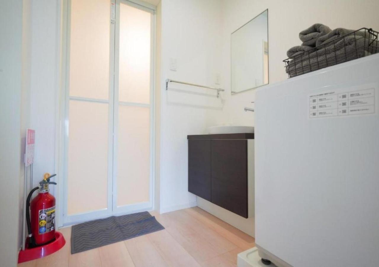 Namba Shinsaibashi Tsutenkaku 101 Apartment *